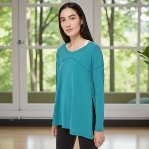 Lululemon Hit Unwind Long Sleeve Top in Tonic Teal Sz 6